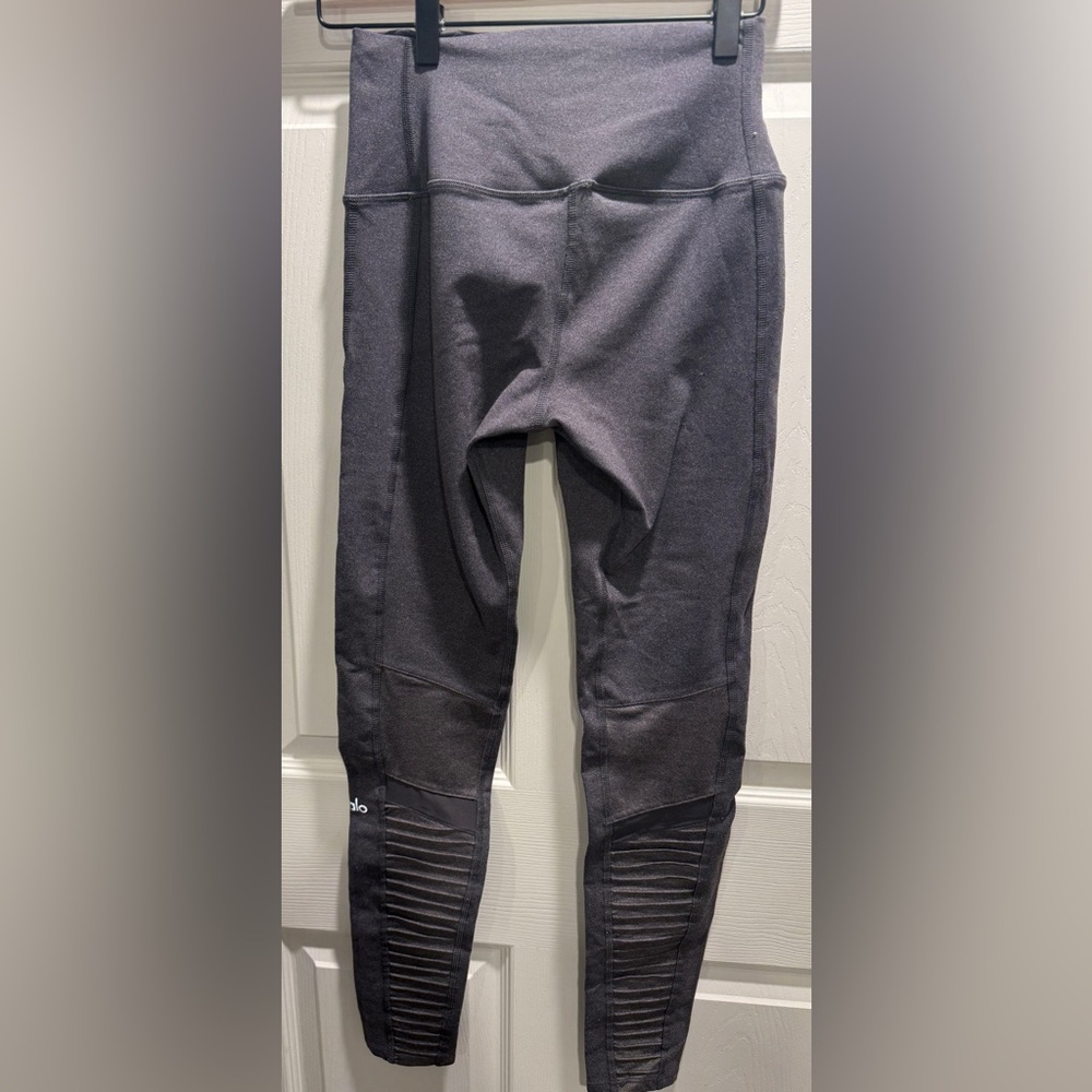 Alo Yoga Moto Leggings High Waist Ribbed Panel-Size Medium - Picture 6 of 9